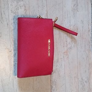 Michael kors wristlet